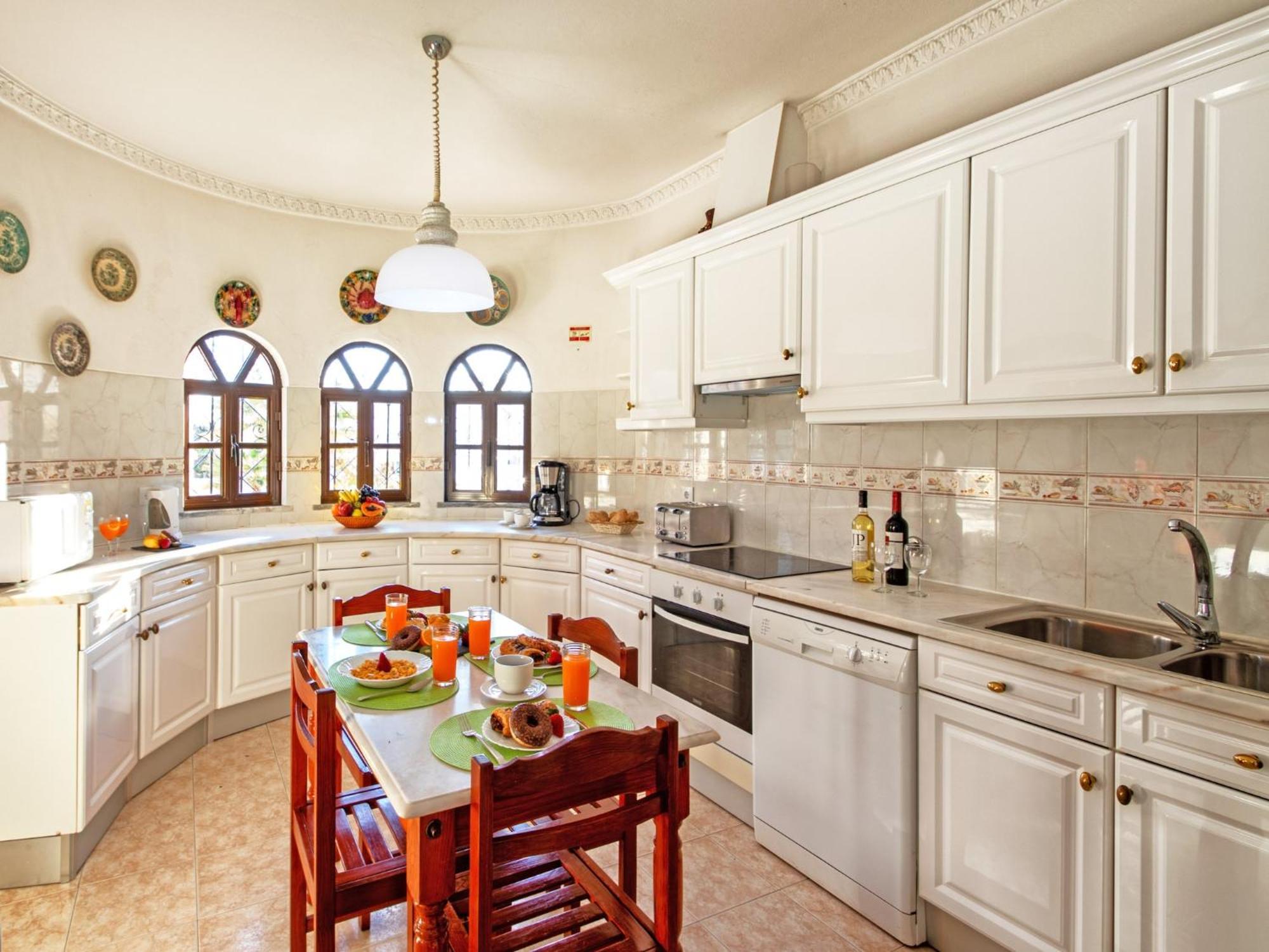 Charming Villa In Albufeira With Private Pool Eksteriør bilde